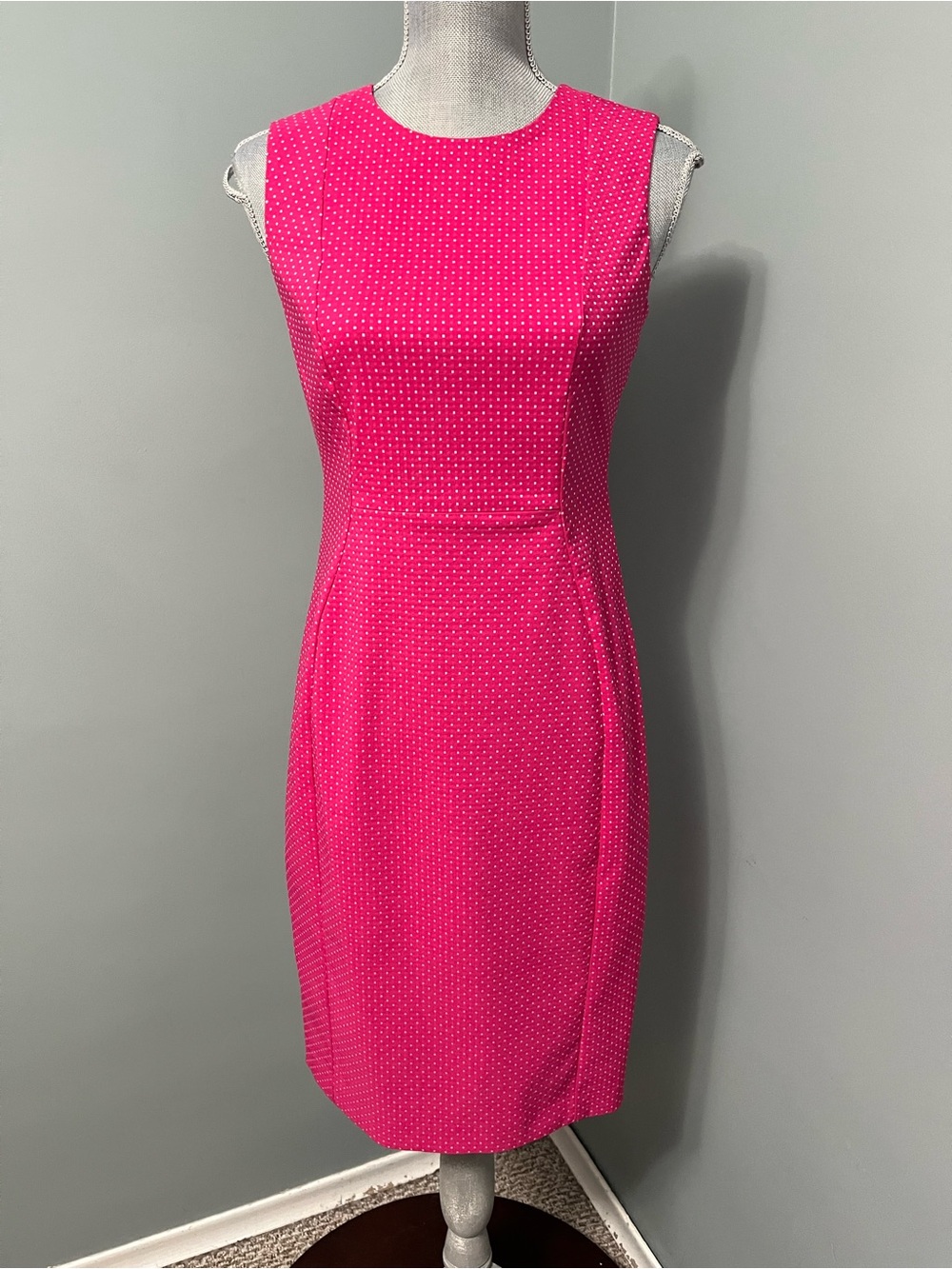 CALVIN KLEIN pink sheath cocktail dress women’s size 4 barbiecore